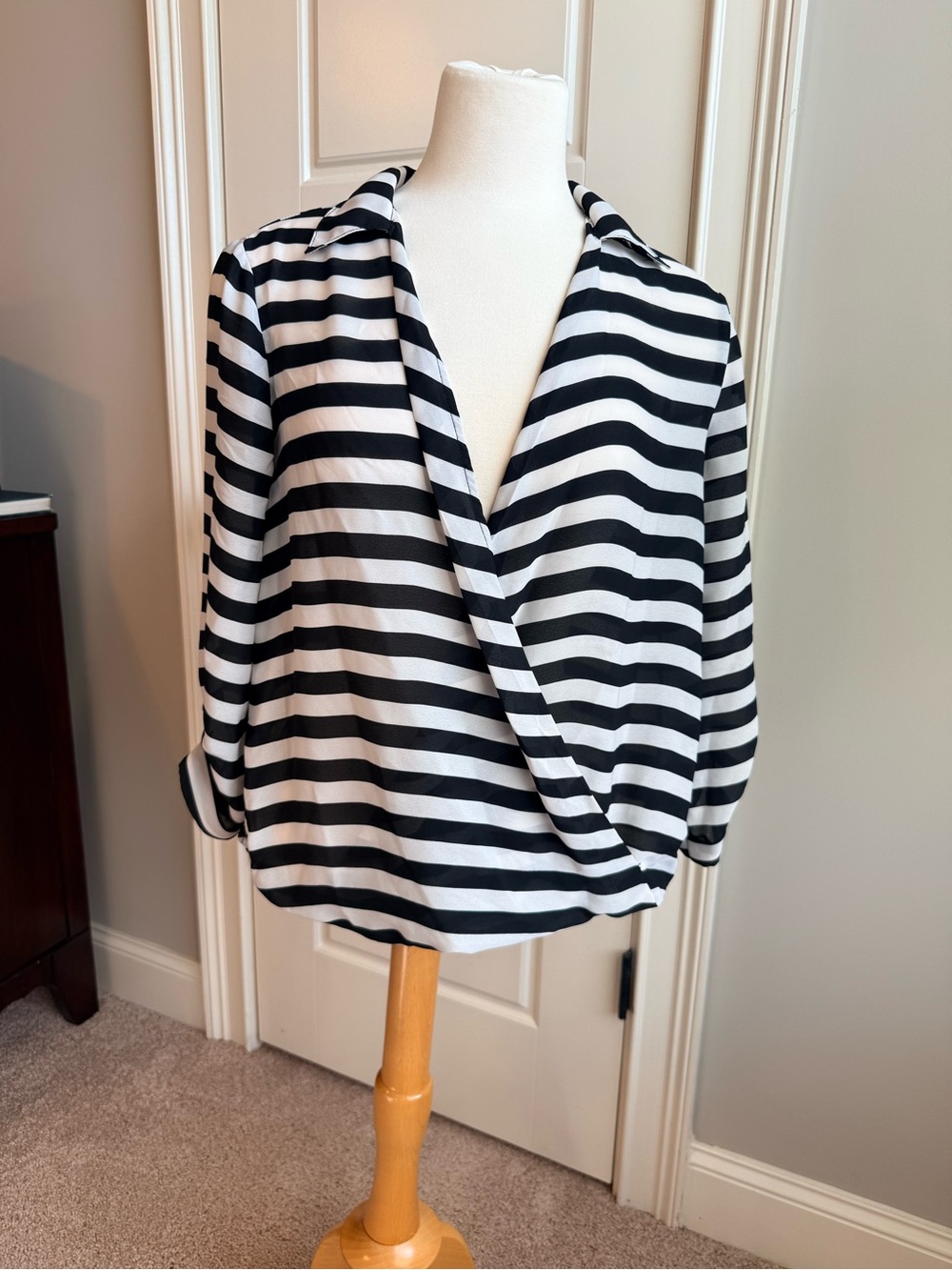 Forever 21 Black & White Striped Surplice Draped Blouse Size M